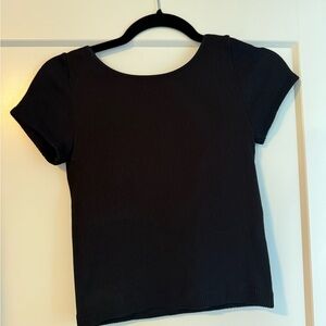 Uniqlo Classic Black Ribbed Women's Top